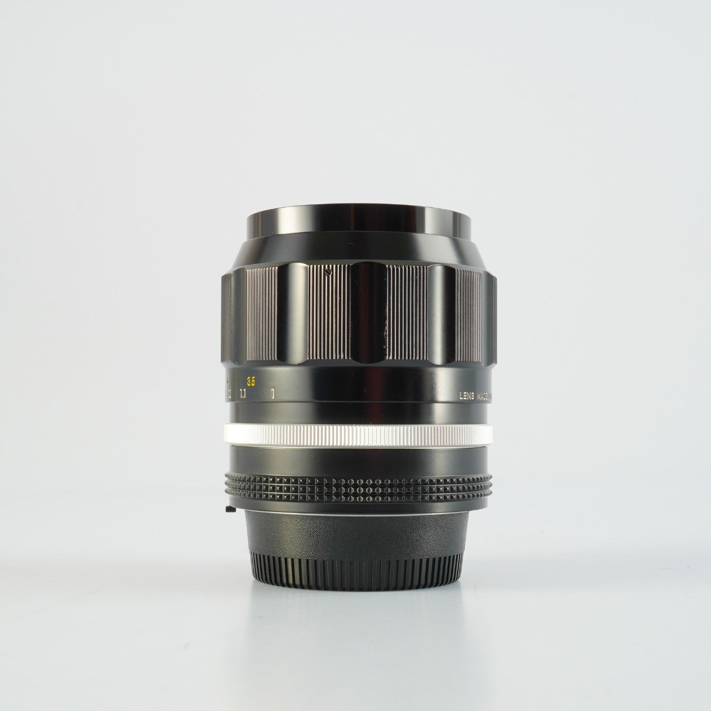 Nikon Ai改 NIKKOR-P.C Auto 105mm F/2.5 単焦点レンズ
