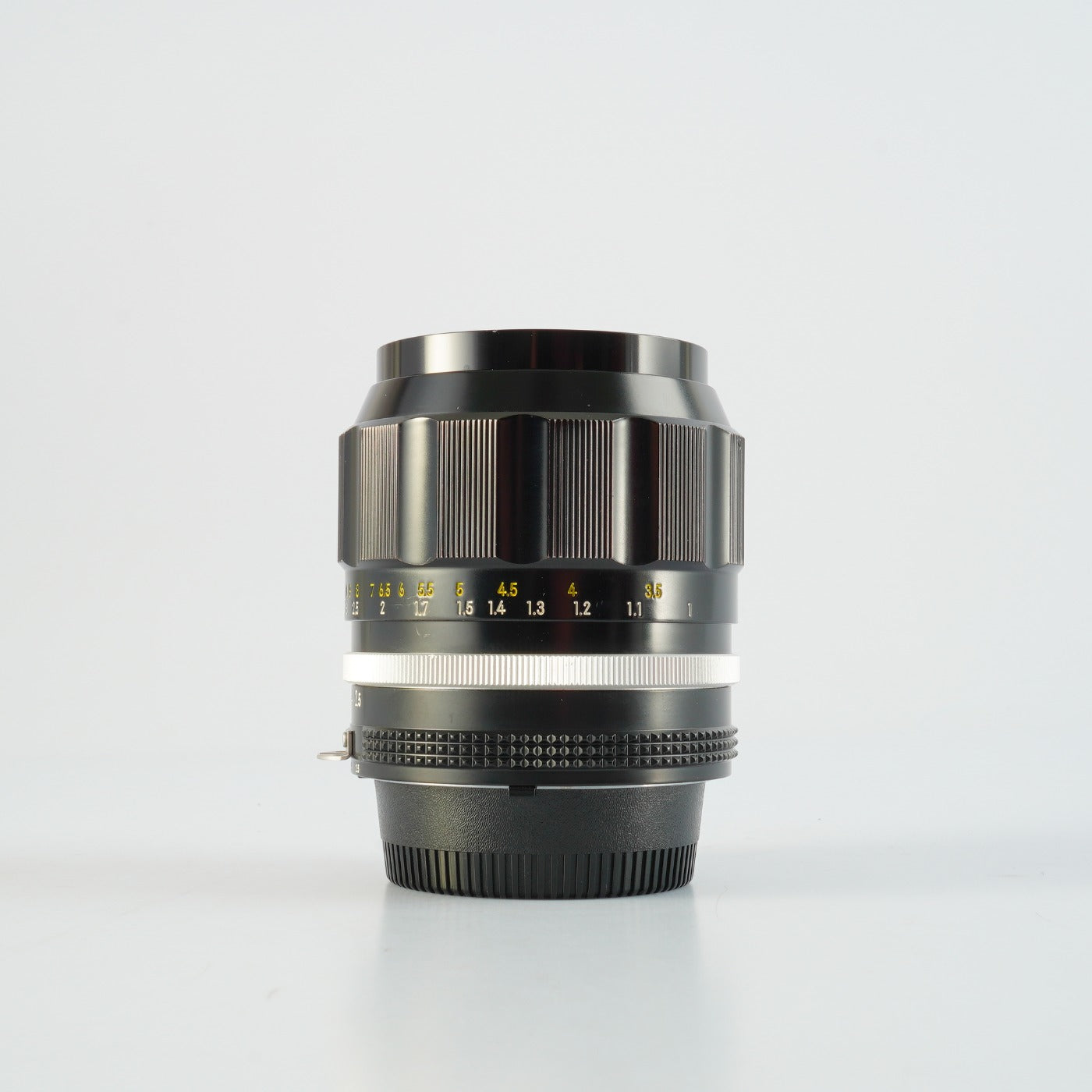 Nikon Ai改 NIKKOR-P.C Auto 105mm F/2.5 単焦点レンズ