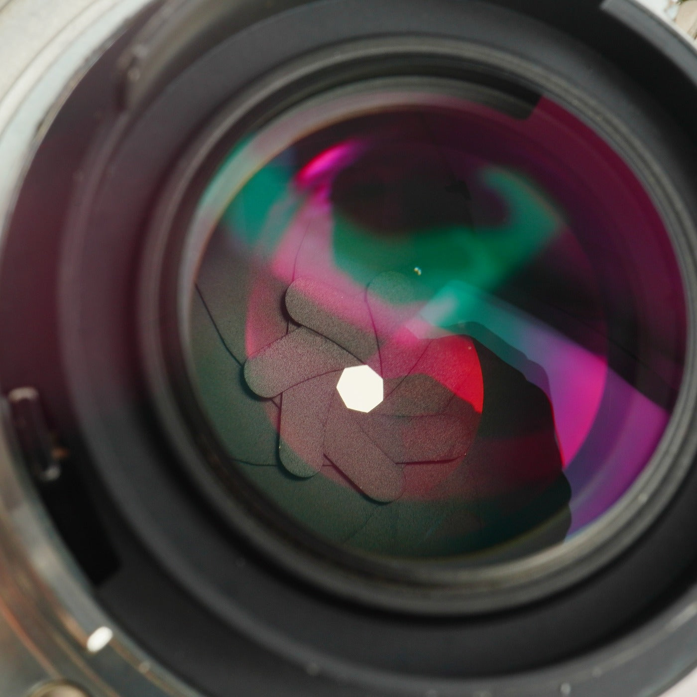 Nikon Ai改 Nikkor-N Auto 28mm F/2 単焦点レンズ