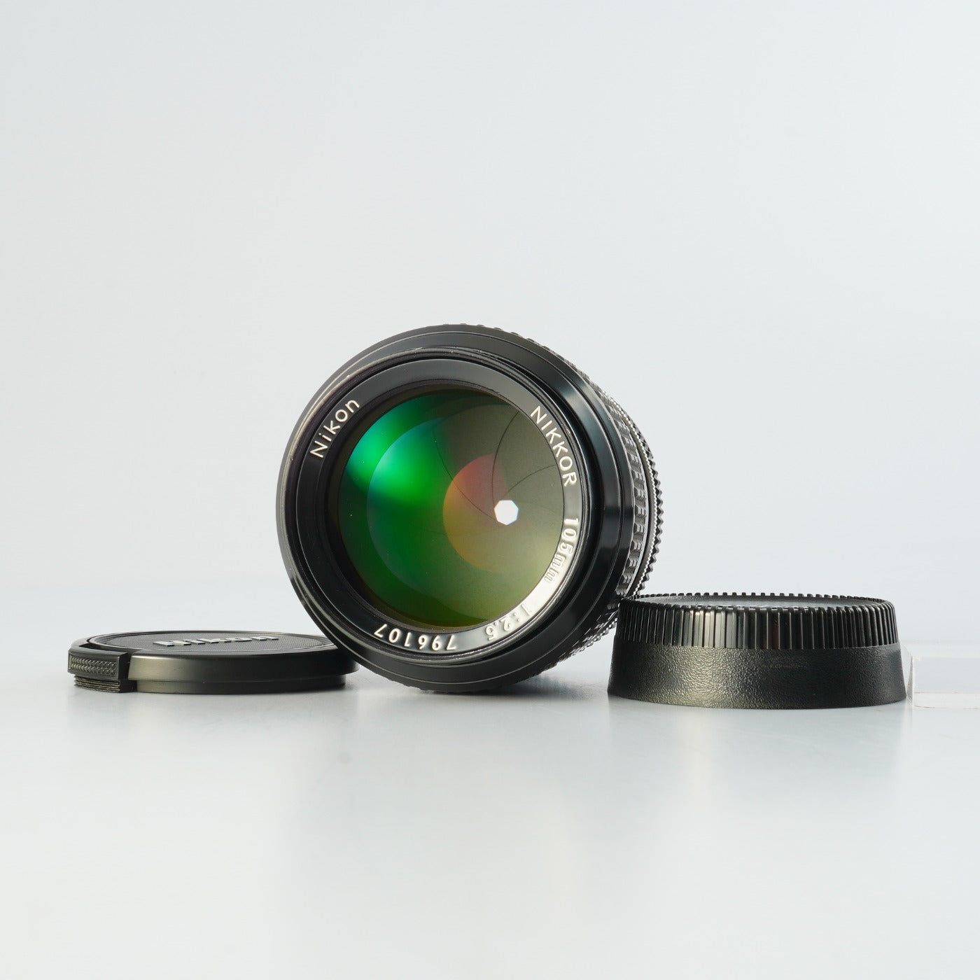 Nikon Ai NIKKOR 105mm F/2.5 単焦点レンズ