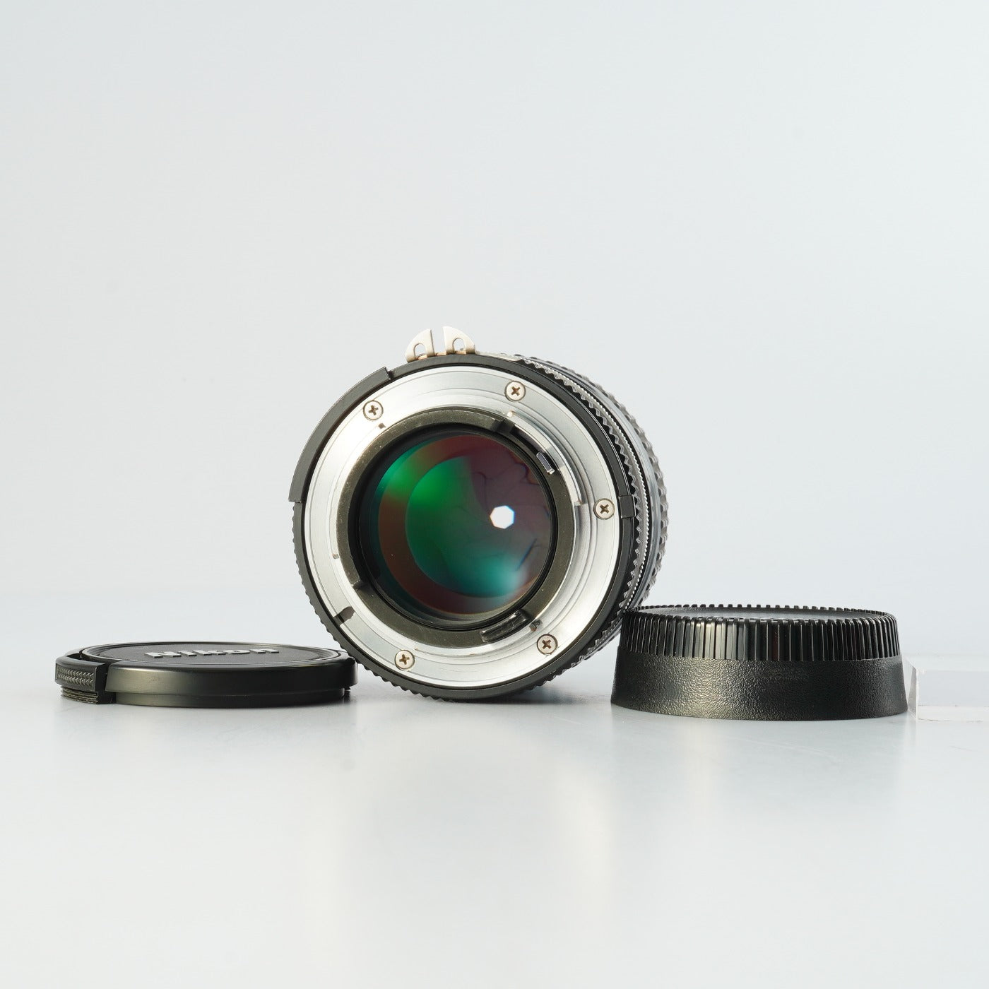 Nikon Ai NIKKOR 105mm F/2.5 単焦点レンズ