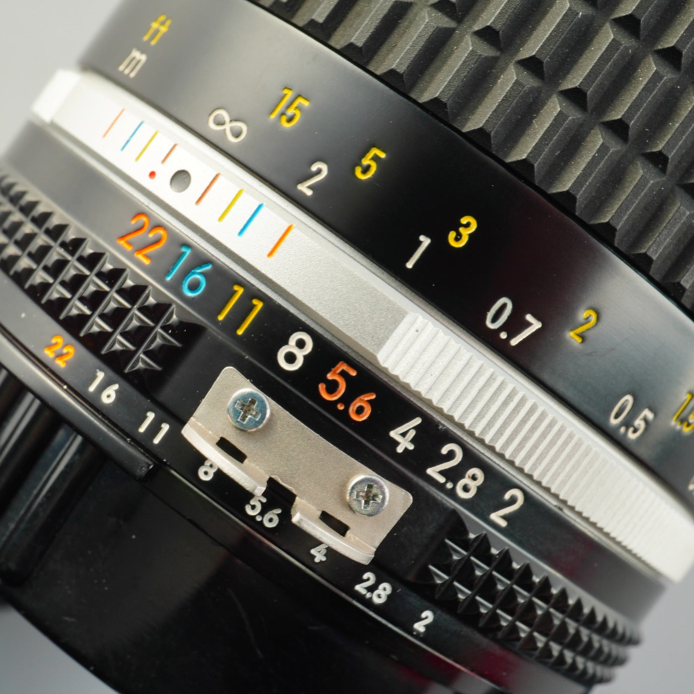 Nikon Ai-S NIKKOR 35mm F/2 単焦点レンズ