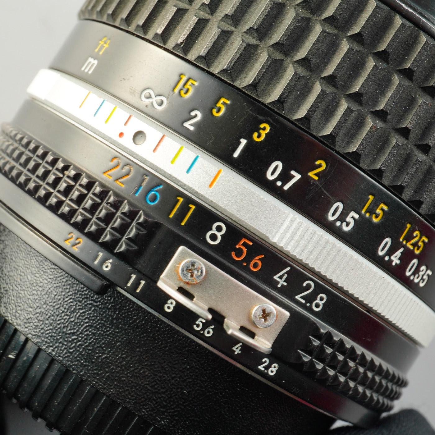 Nikon Ai-S NIKKOR 28mm F/2.8 単焦点レンズ