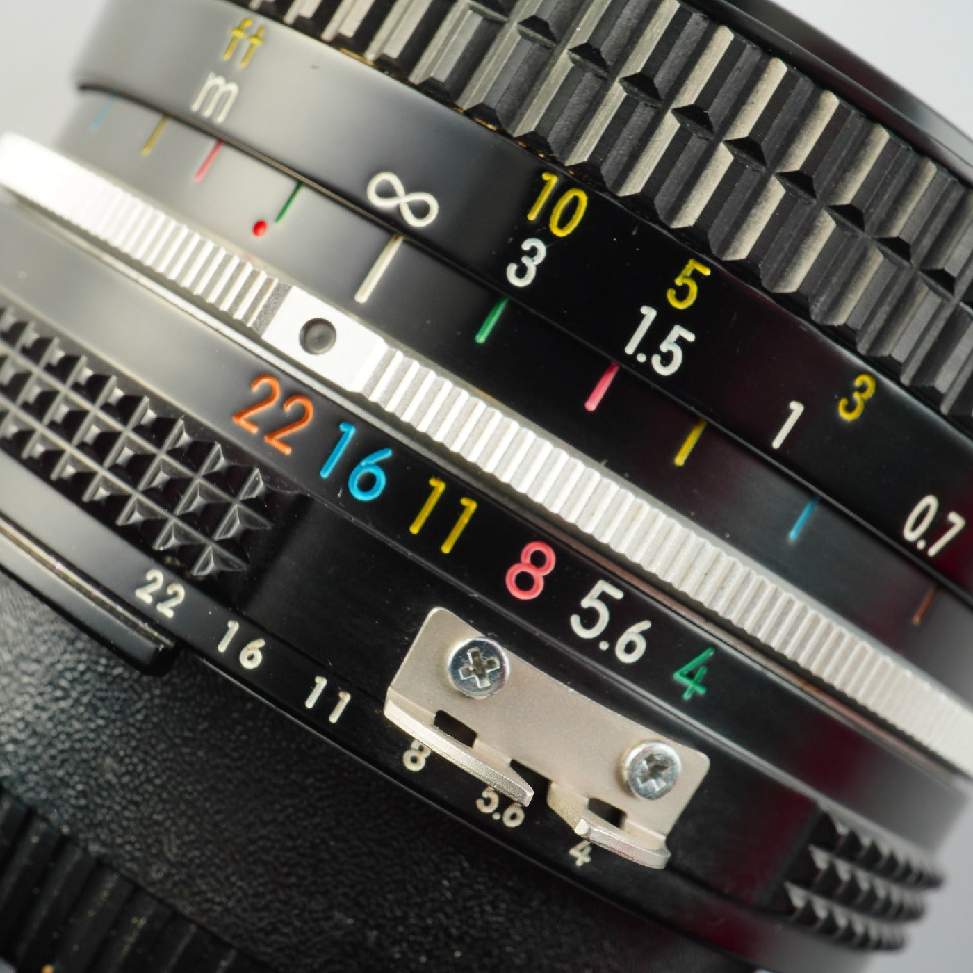 Nikon Ai改 Nikkor 20mm F/4 単焦点レンズ