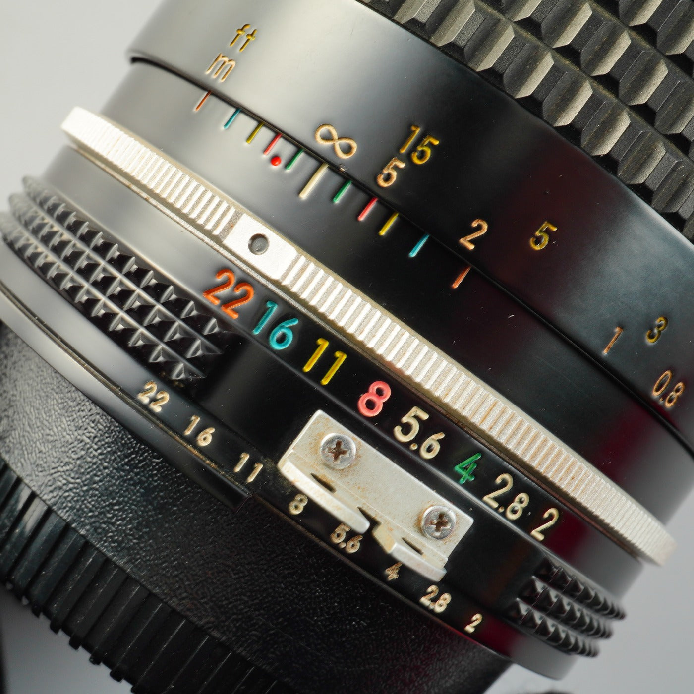 Nikon Ai Nikkor 35mm F/2 単焦点レンズ