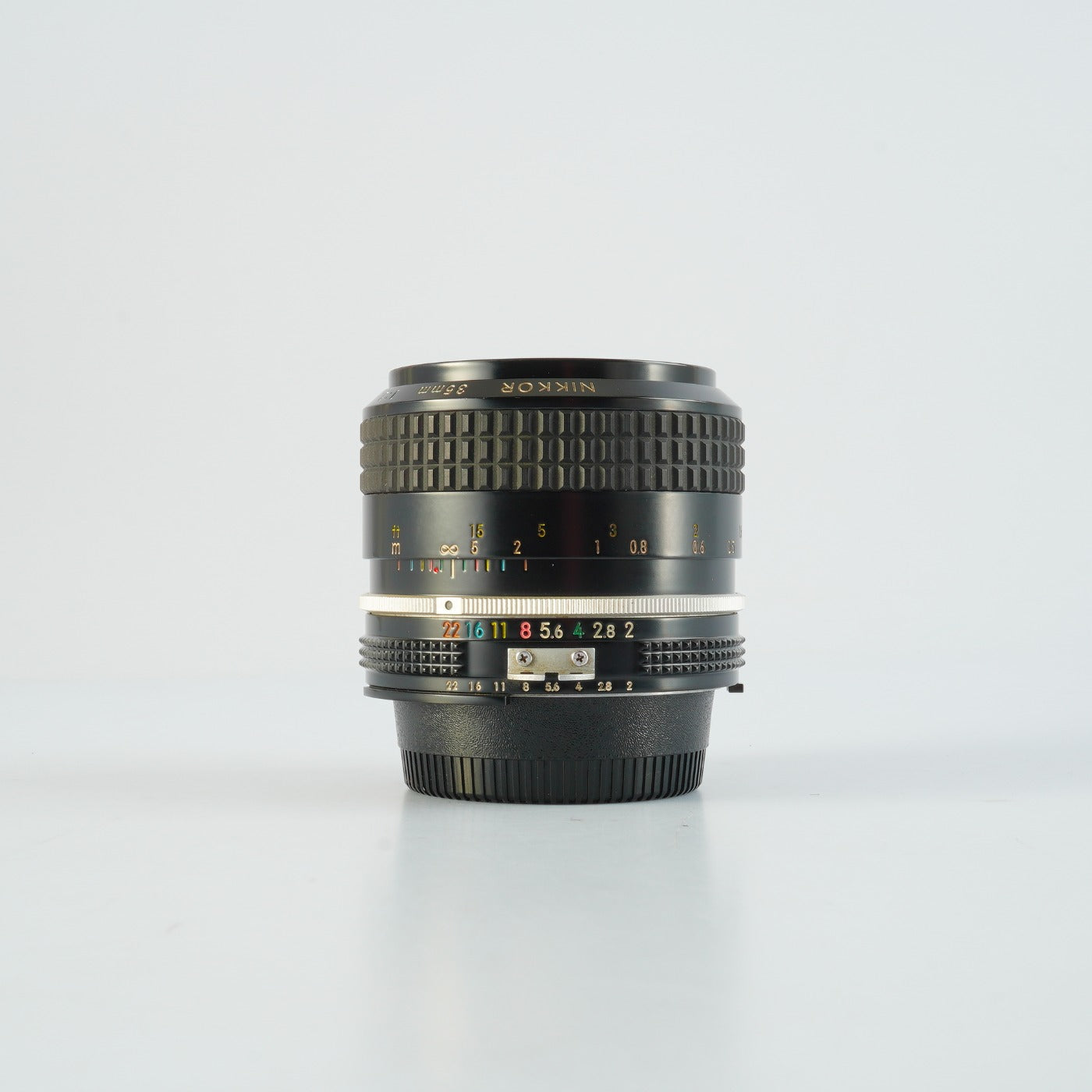 Nikon Ai Nikkor 35mm F/2 単焦点レンズ