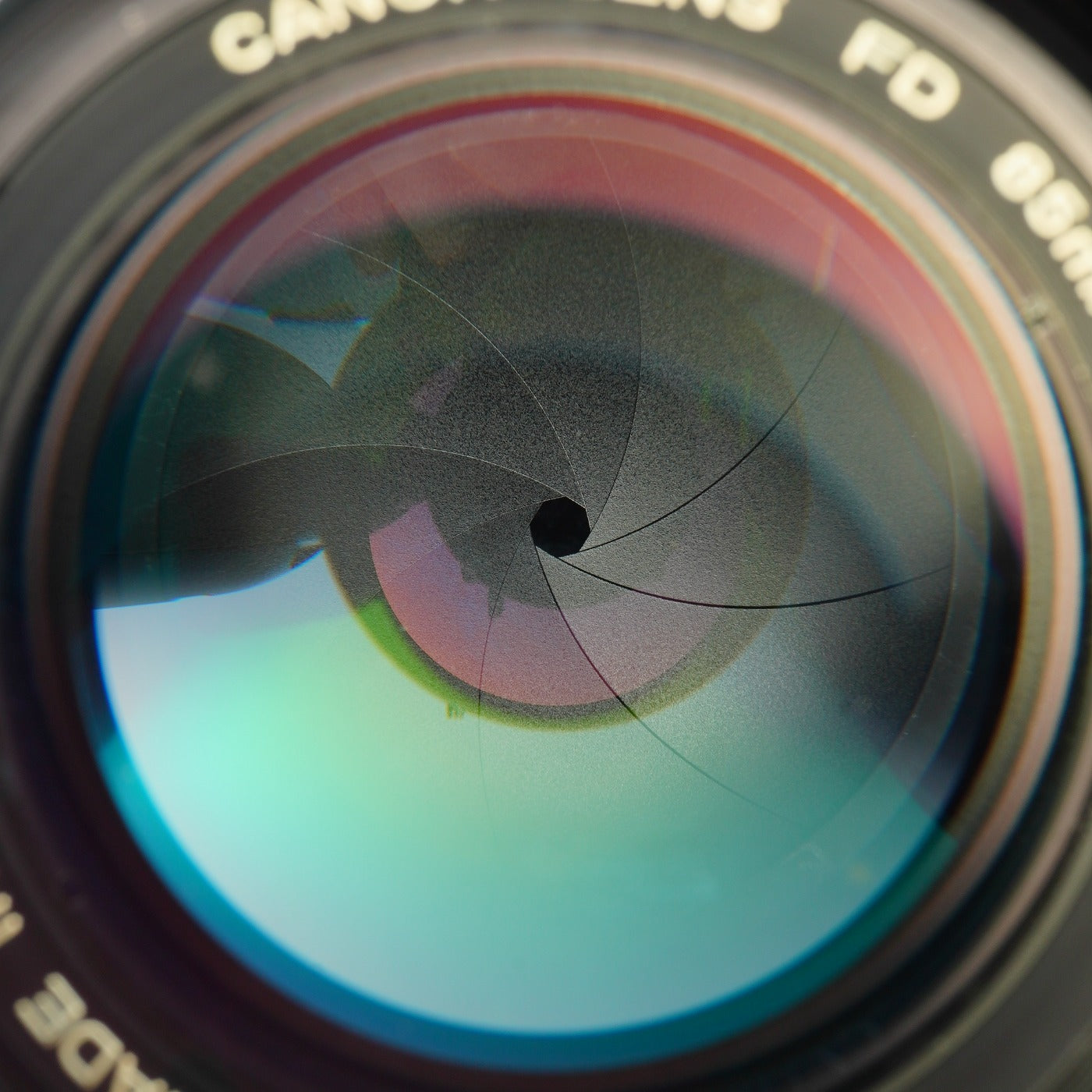 Canon FD 85mm F/1.8 単焦点レンズ