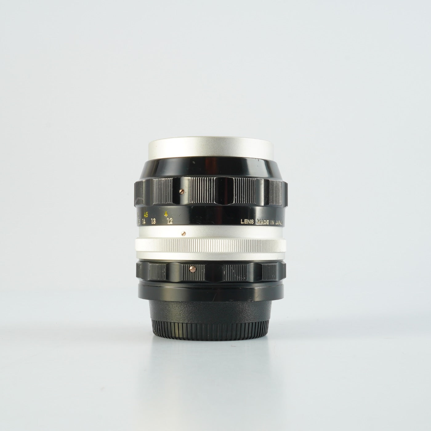 Nikon 非Ai NIKKOR-P Auto 105mm F/2.5 単焦点レンズ