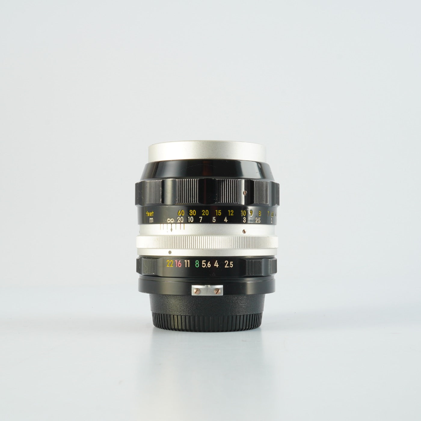 Nikon 非Ai NIKKOR-P Auto 105mm F/2.5 単焦点レンズ