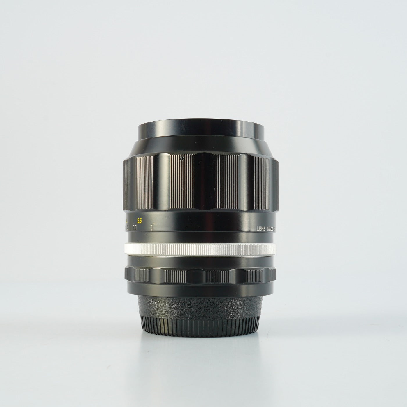 Nikon 非Ai NIKKOR-P Auto 105mm F/2.5 単焦点レンズ