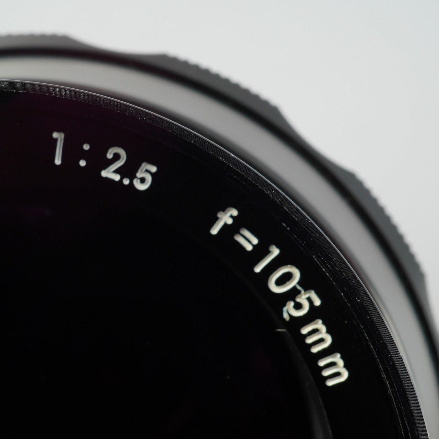 Nikon 非Ai NIKKOR-P Auto 105mm F/2.5 単焦点レンズ