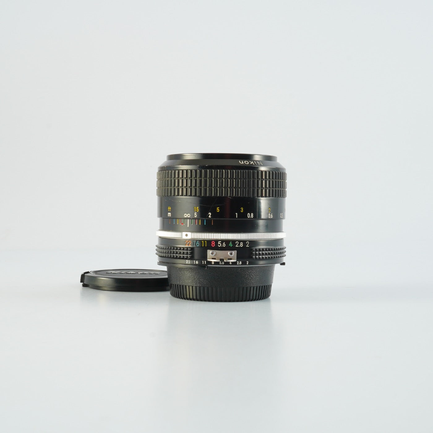 Nikon Ai Nikkor 35mm F/2 単焦点レンズ