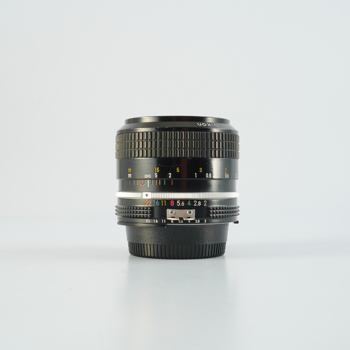 Nikon Ai Nikkor 35mm F/2 単焦点レンズ
