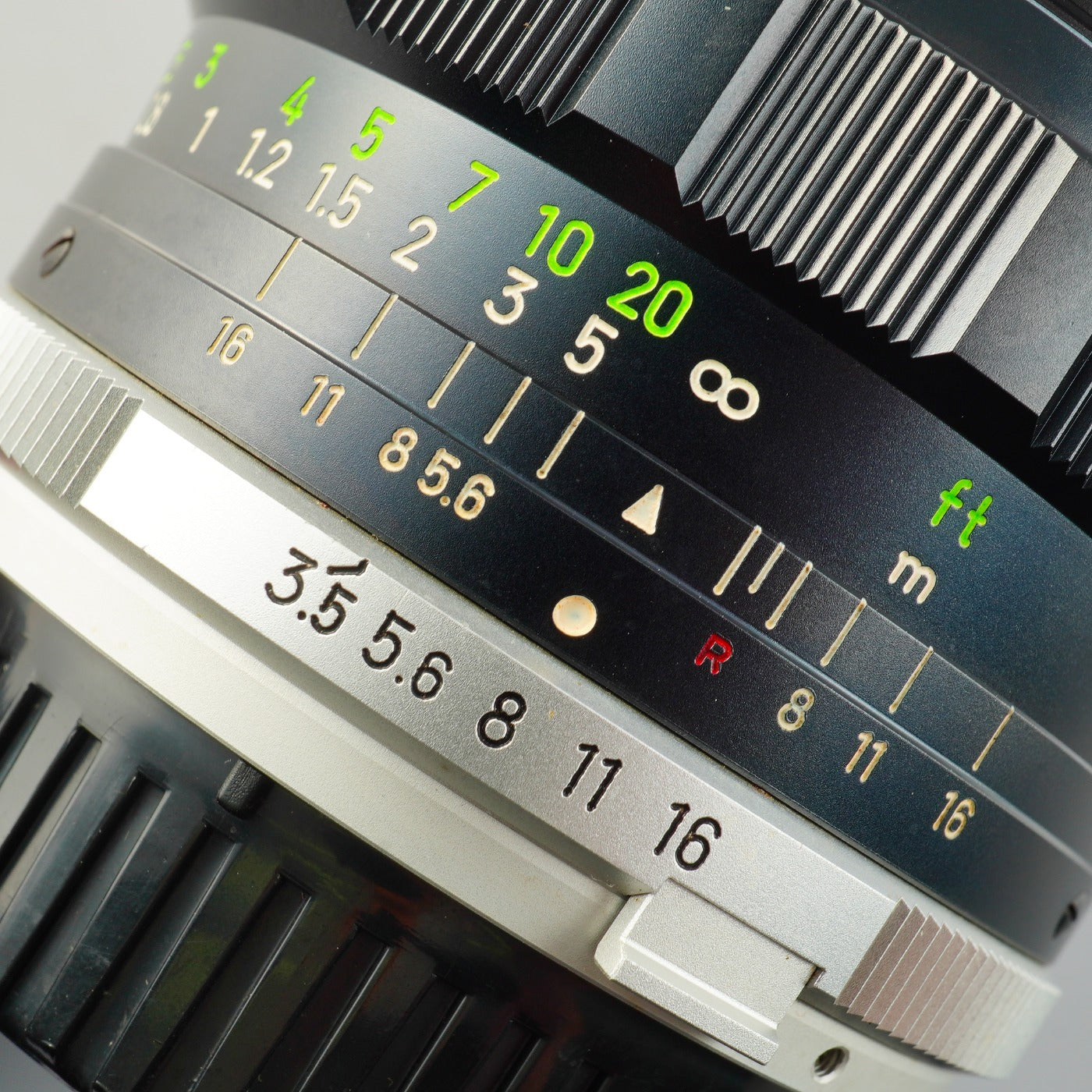 MINOLTA MC W.Rokkor SG 28mm F/3.5 単焦点レンズ