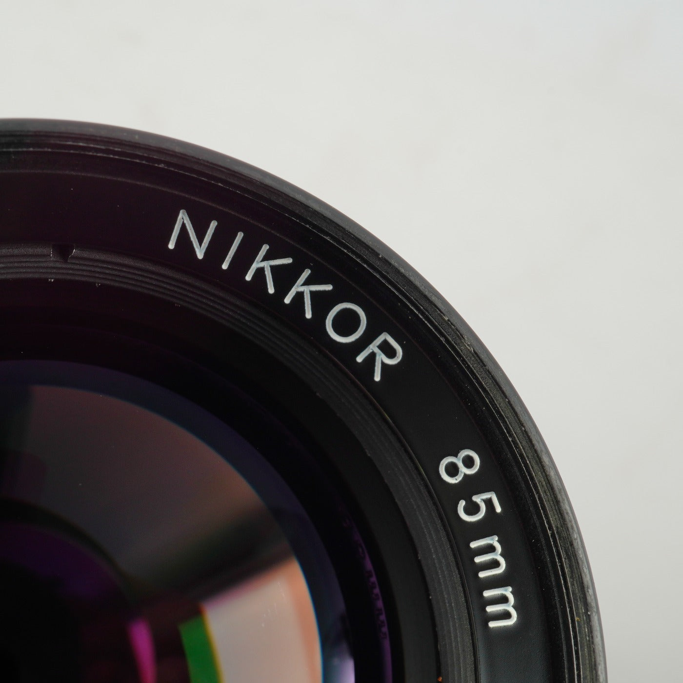Nikon Ai-S NIKKOR 85mm F/2 単焦点レンズ