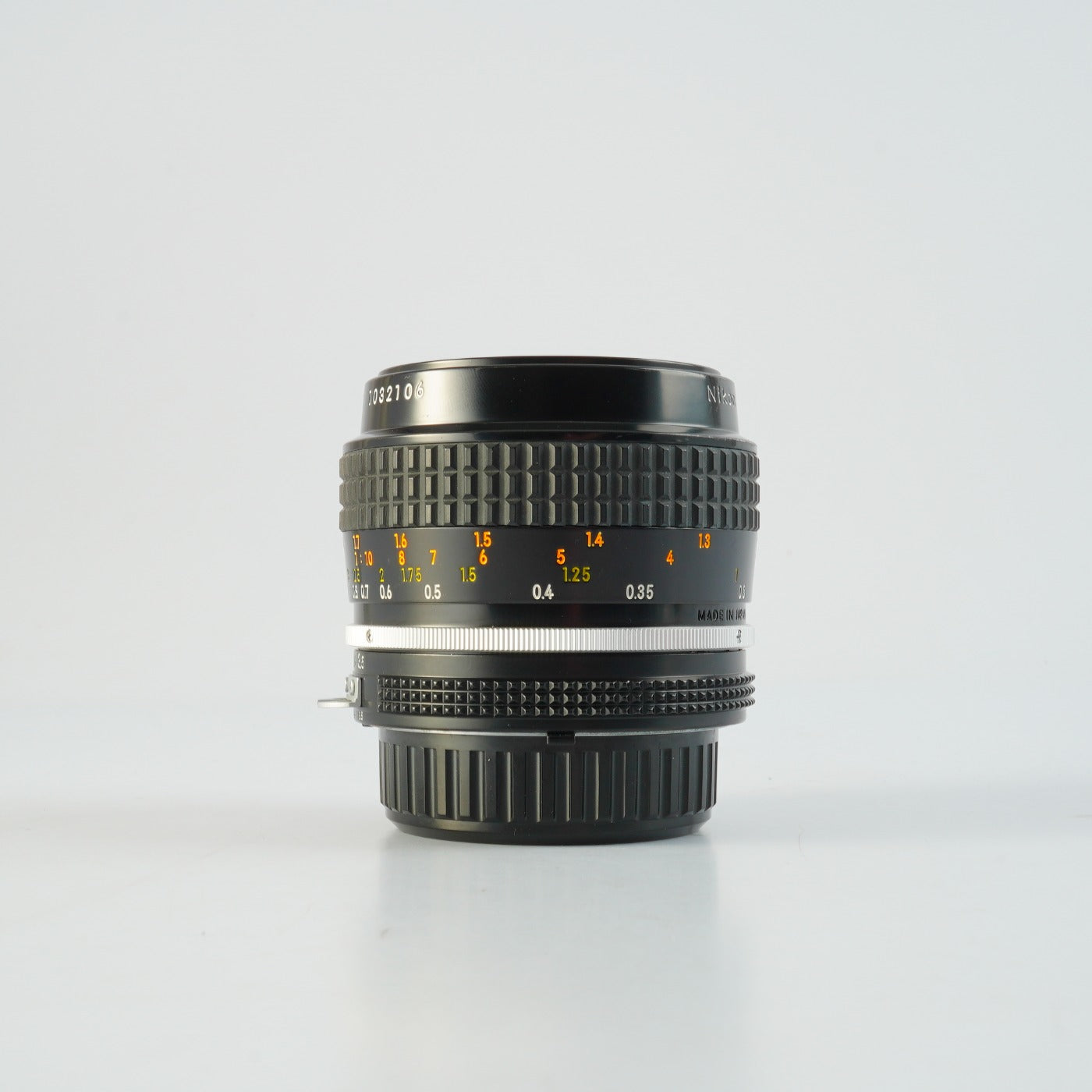 Nikon Ai Micro-NIKKOR 55mm F/3.5 マクロレンズ