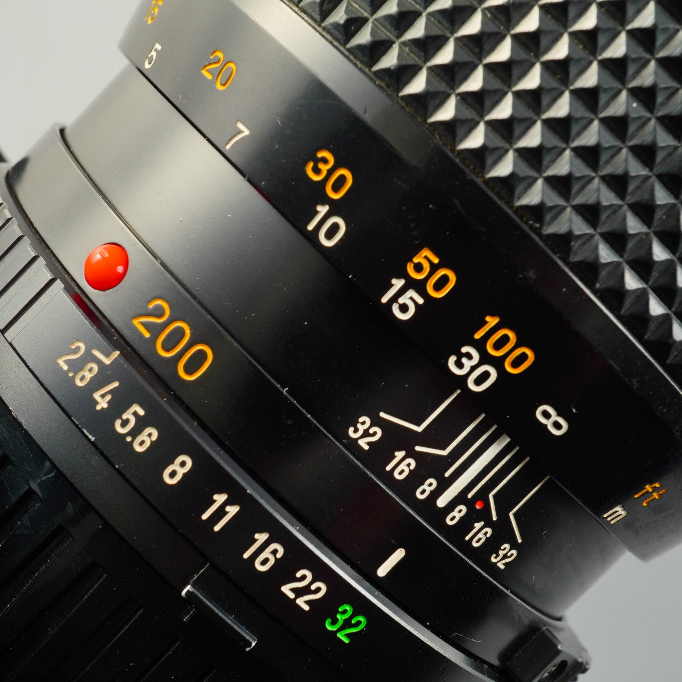 MINOLTA MD 200mm F/2.8 単焦点レンズ