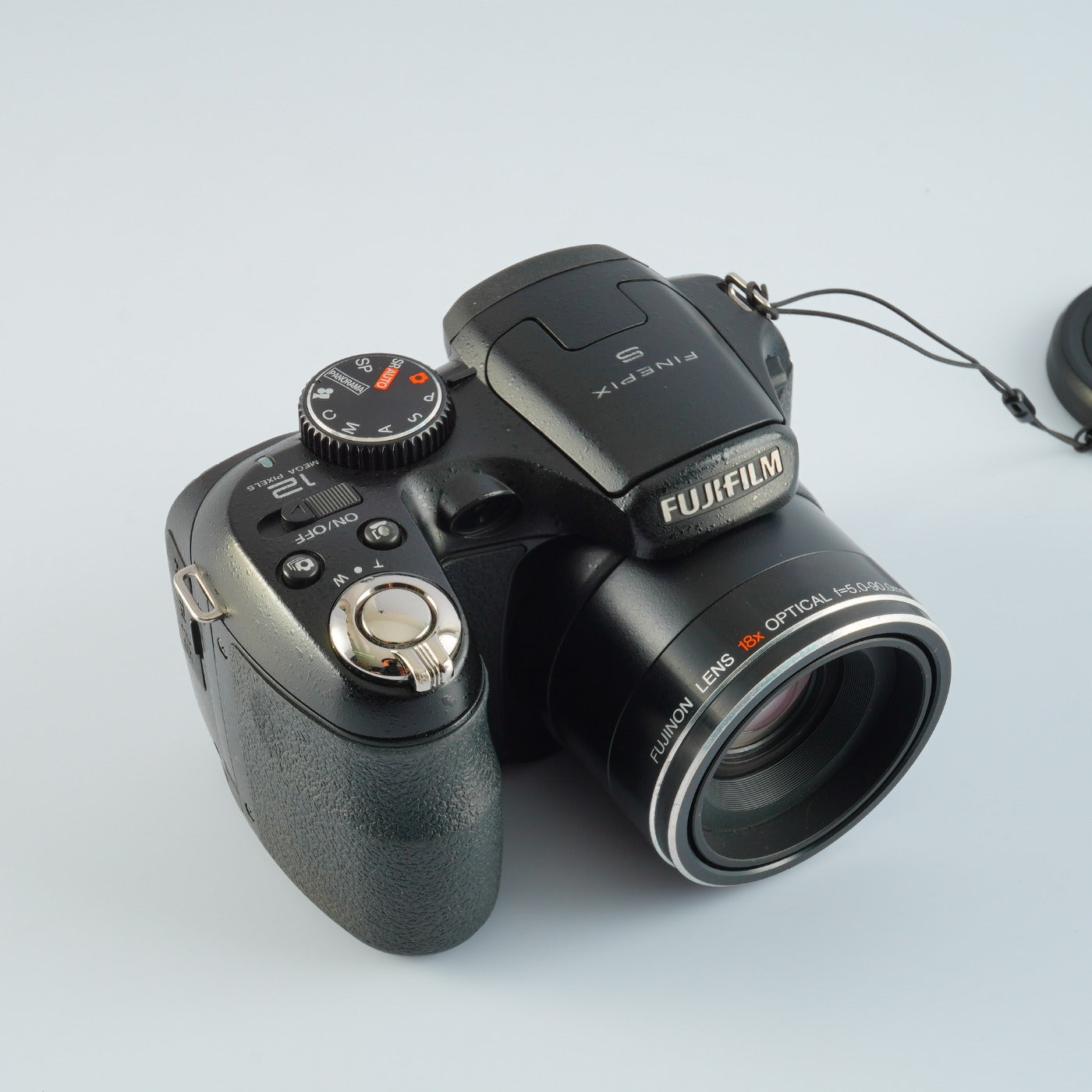 FUJIFILM Finepix S2500HD + SD 2GB コンパクトデジタルカメラ