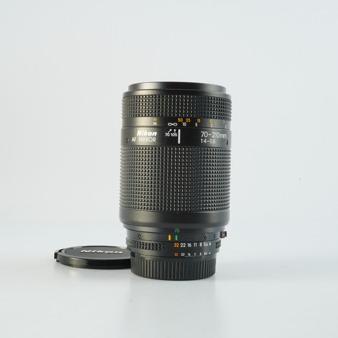 Nikon AF NIKKOR 70-210mm F/4-5.6 ズームレンズ