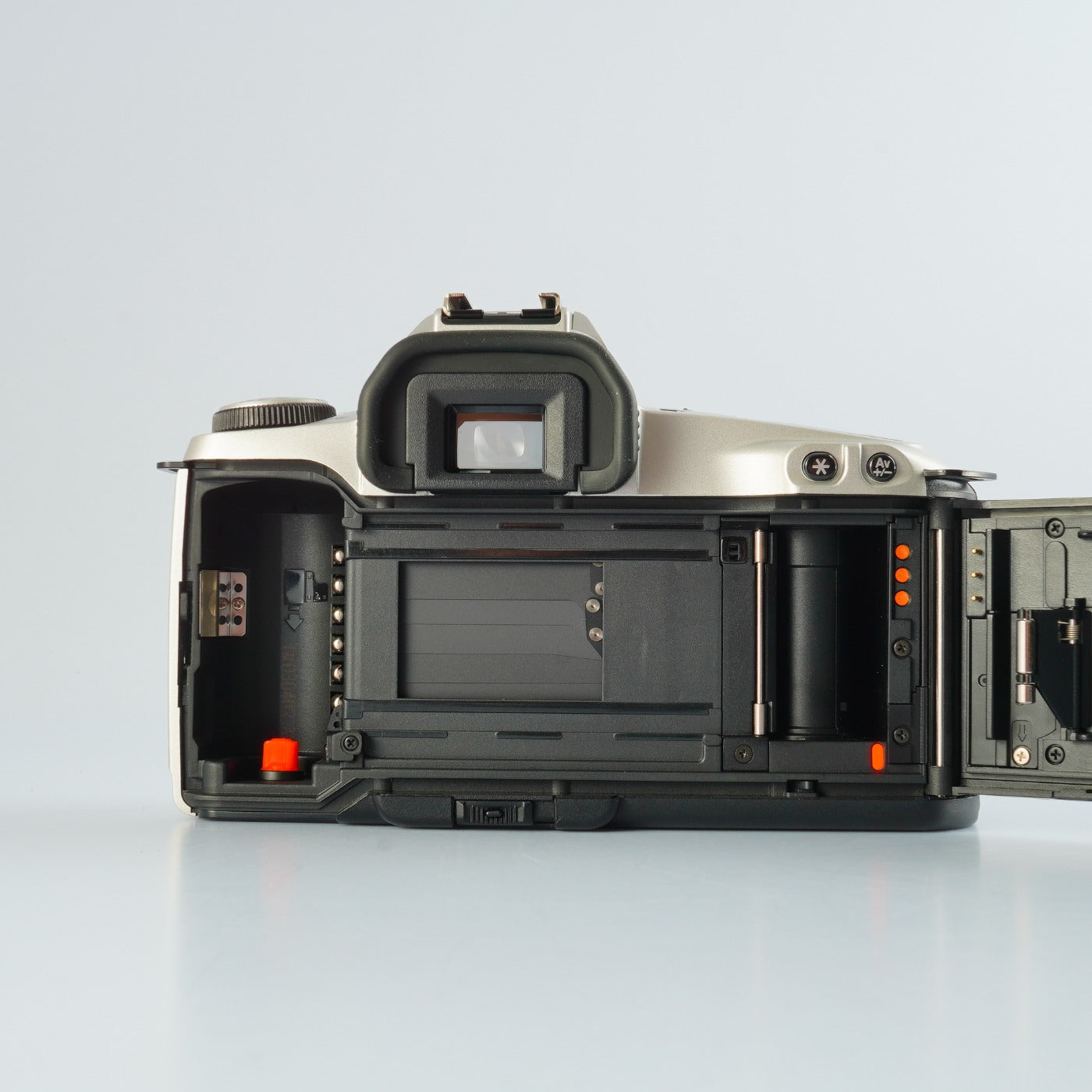 Canon EOS Kiss (REBEL XS) AF フィルム一眼レフカメラ