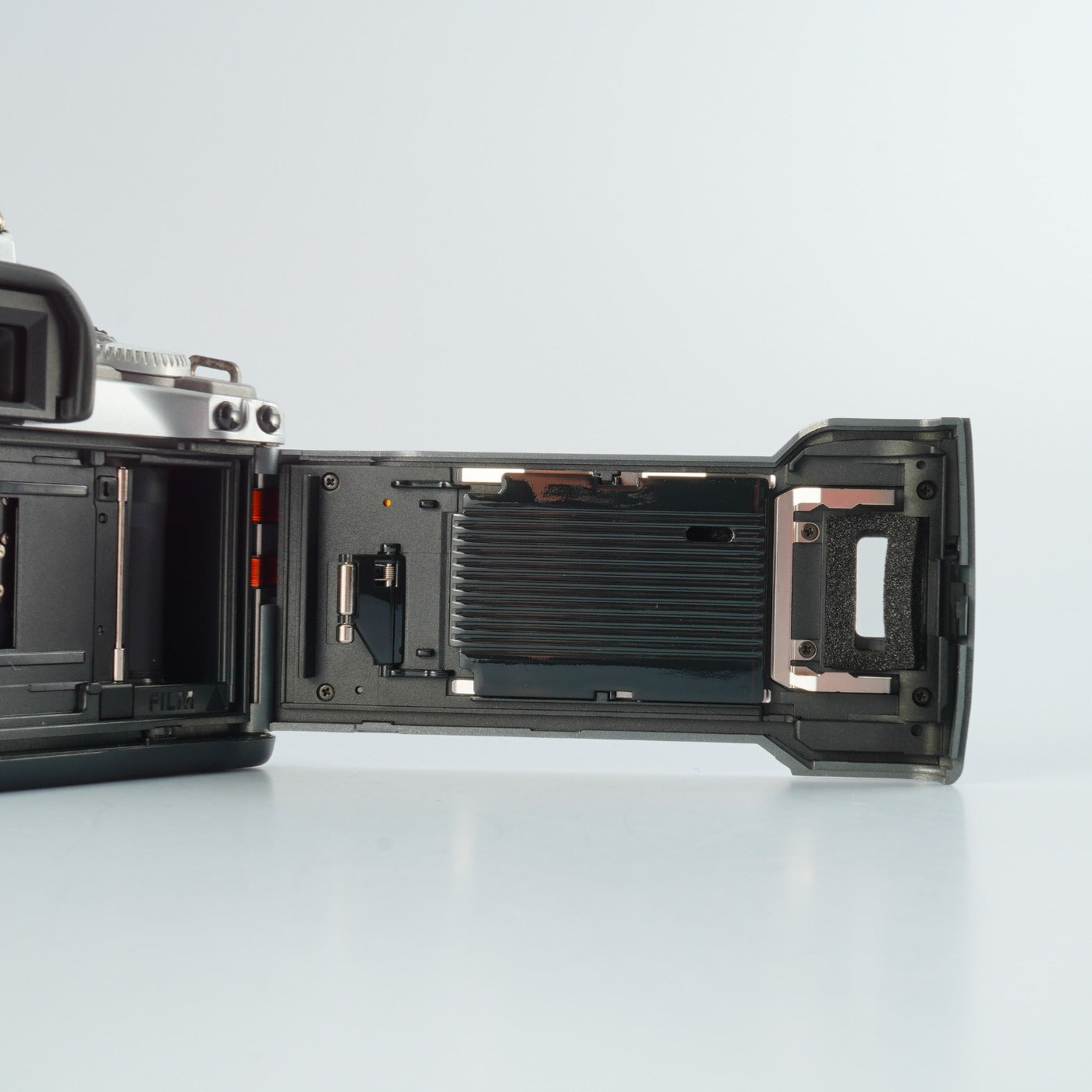 Canon EOS kiss 5 (Rebel Ti) AF フィルム一眼レフカメラ