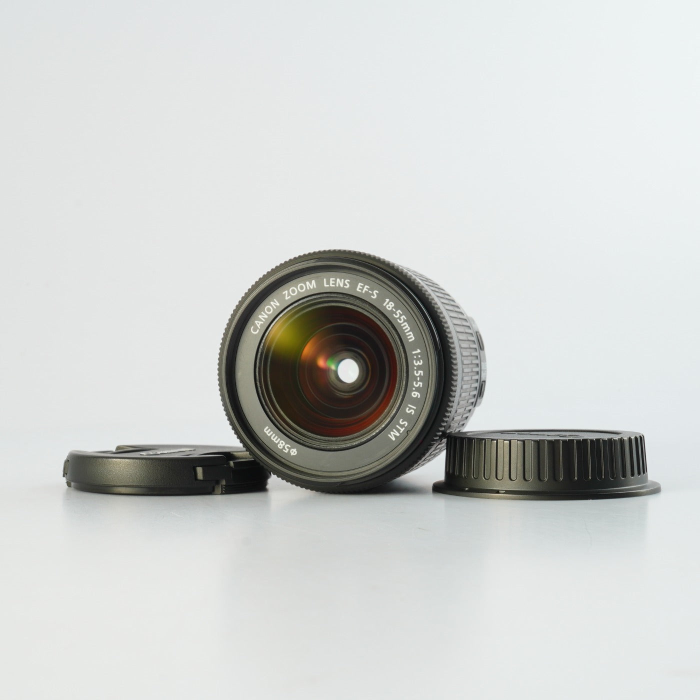 Canon EF-S 18-55mm F/3.5-5.6 IS STM ズームレンズ