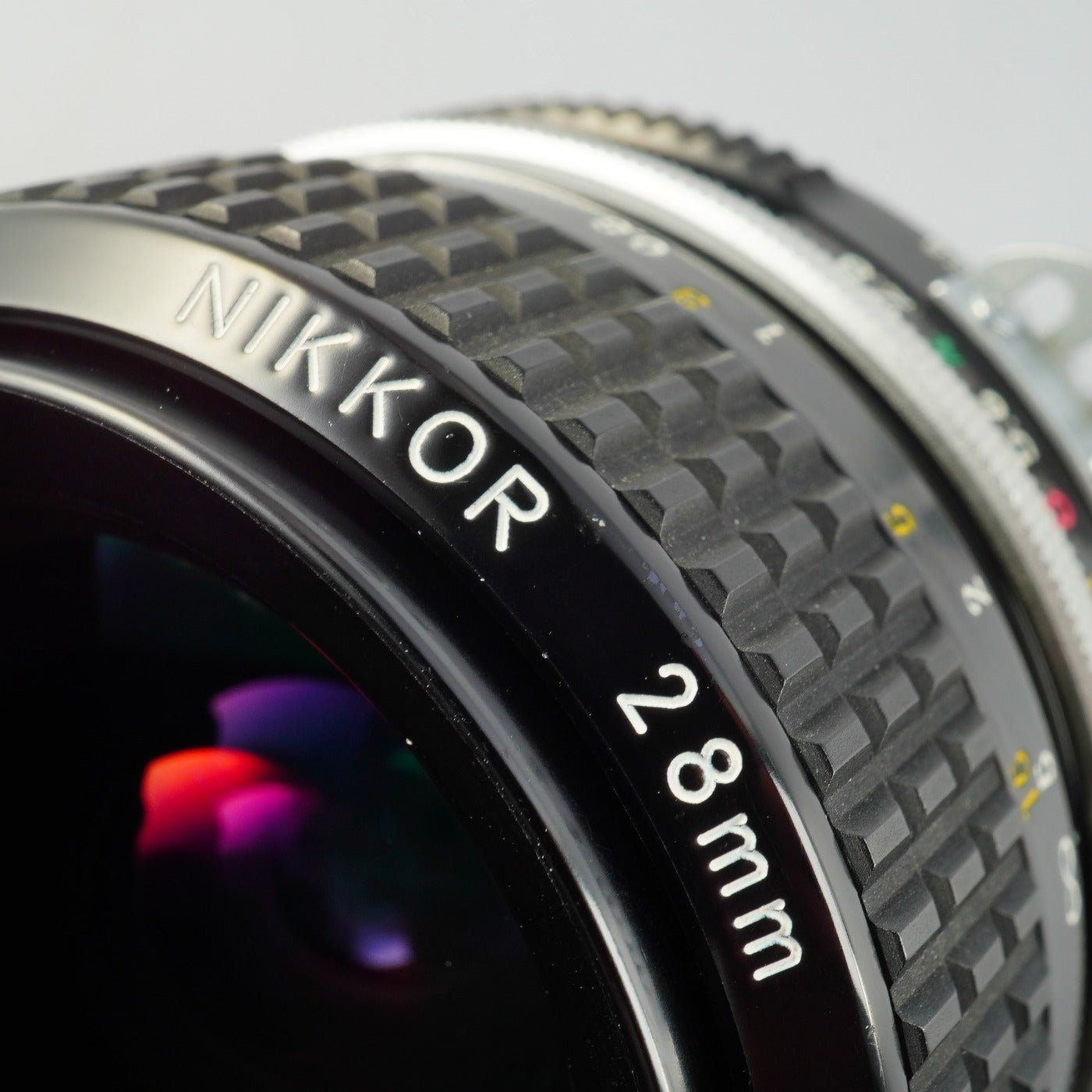 Nikon Ai Nikkor 28mm F/2.8 単焦点レンズ