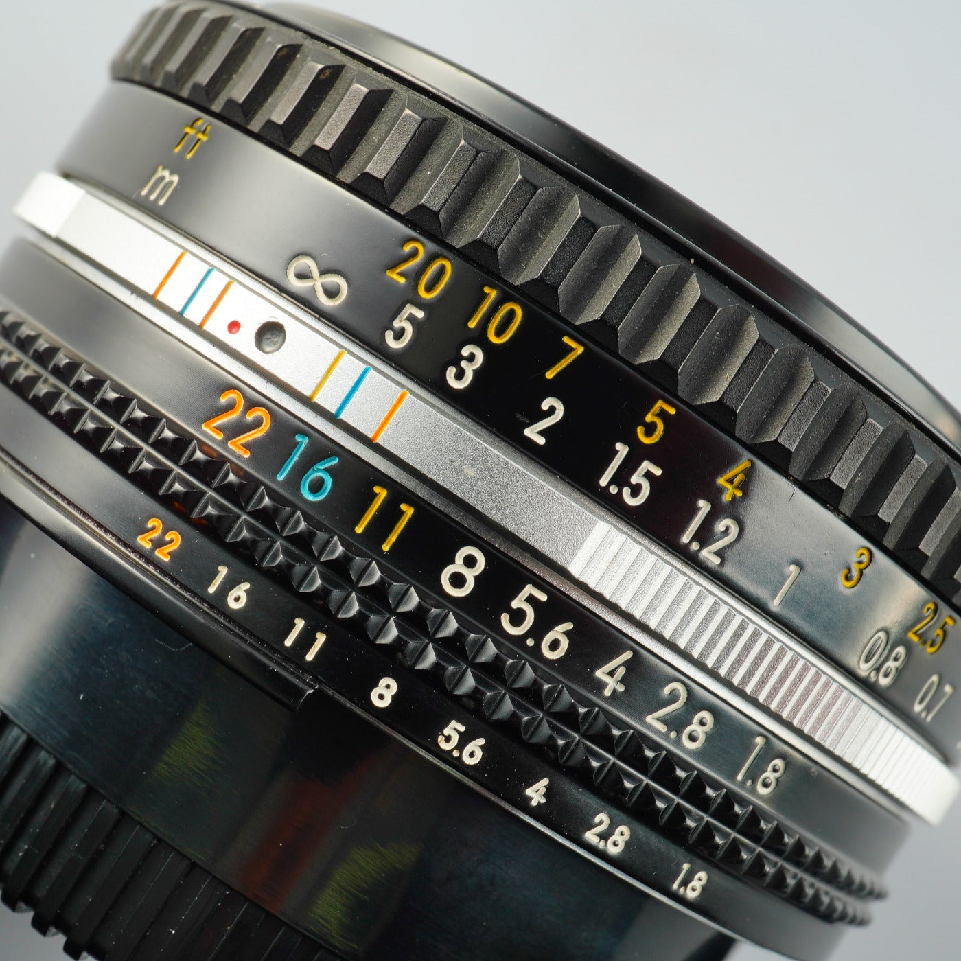 Nikon Ai-S NIKKOR 50mm F/1.8 単焦点レンズ