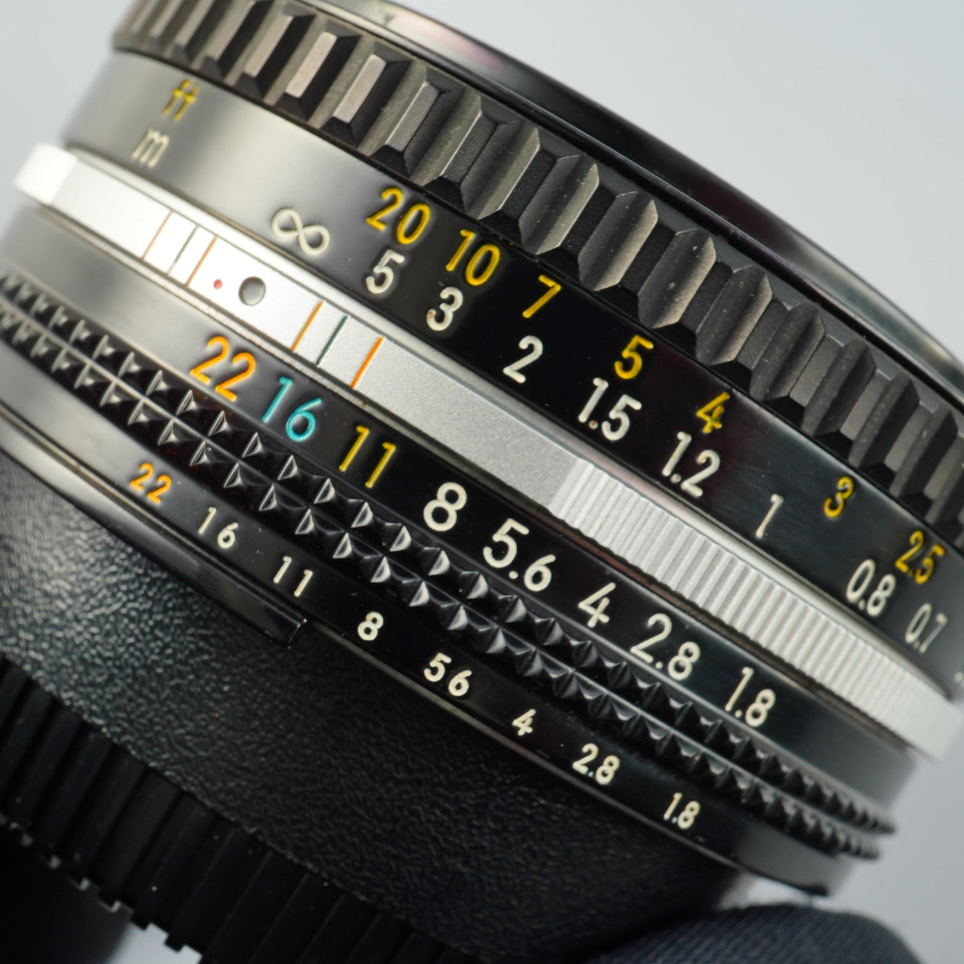 Nikon Ai-S NIKKOR 50mm F/1.8 単焦点レンズ