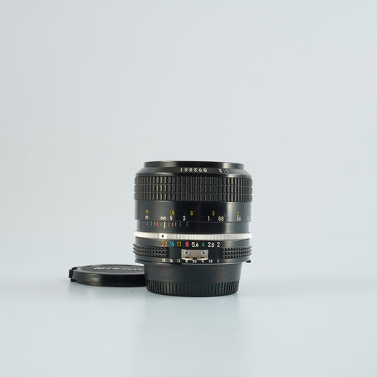 Nikon Ai Nikkor 35mm F/2 単焦点レンズ