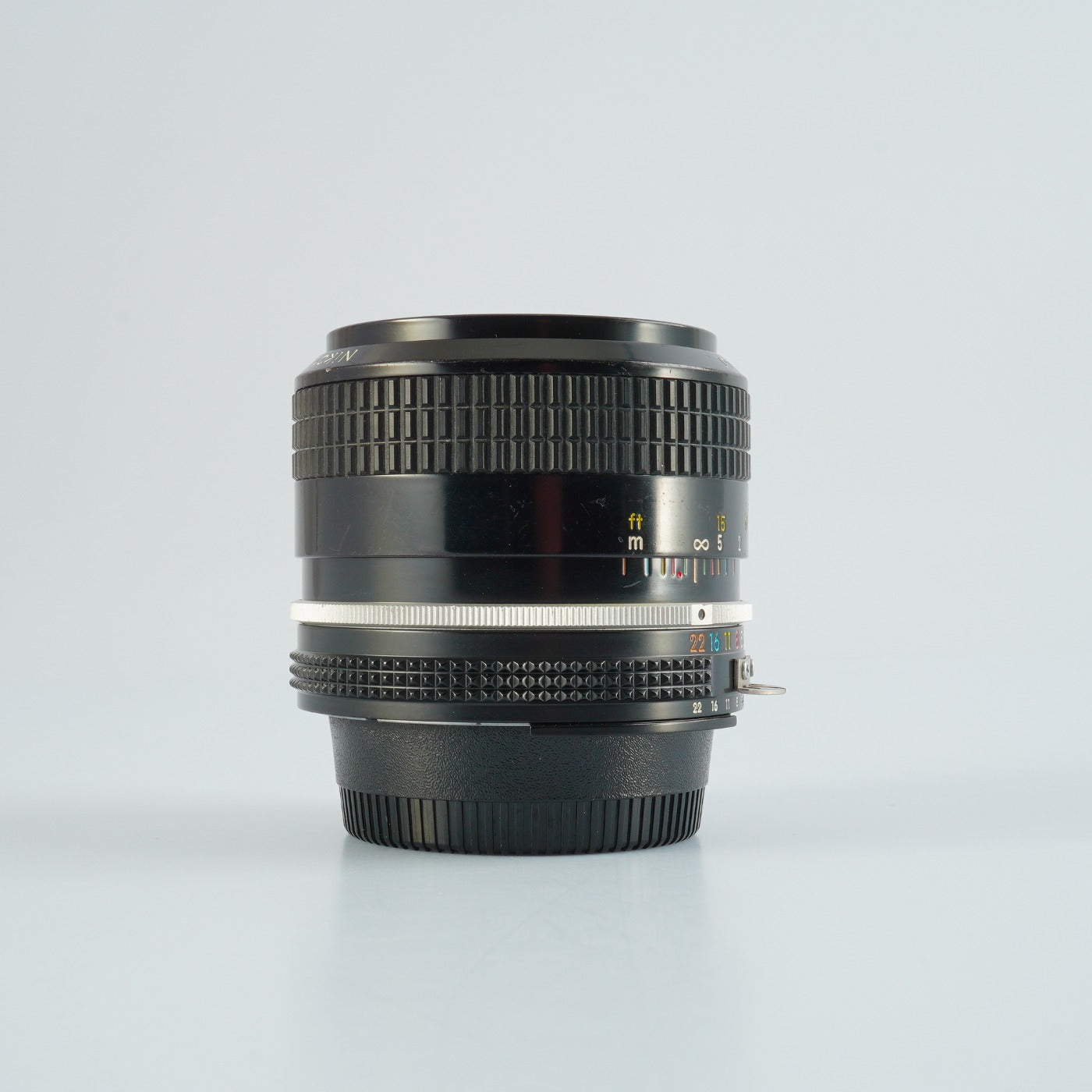 Nikon Ai Nikkor 35mm F/2 単焦点レンズ