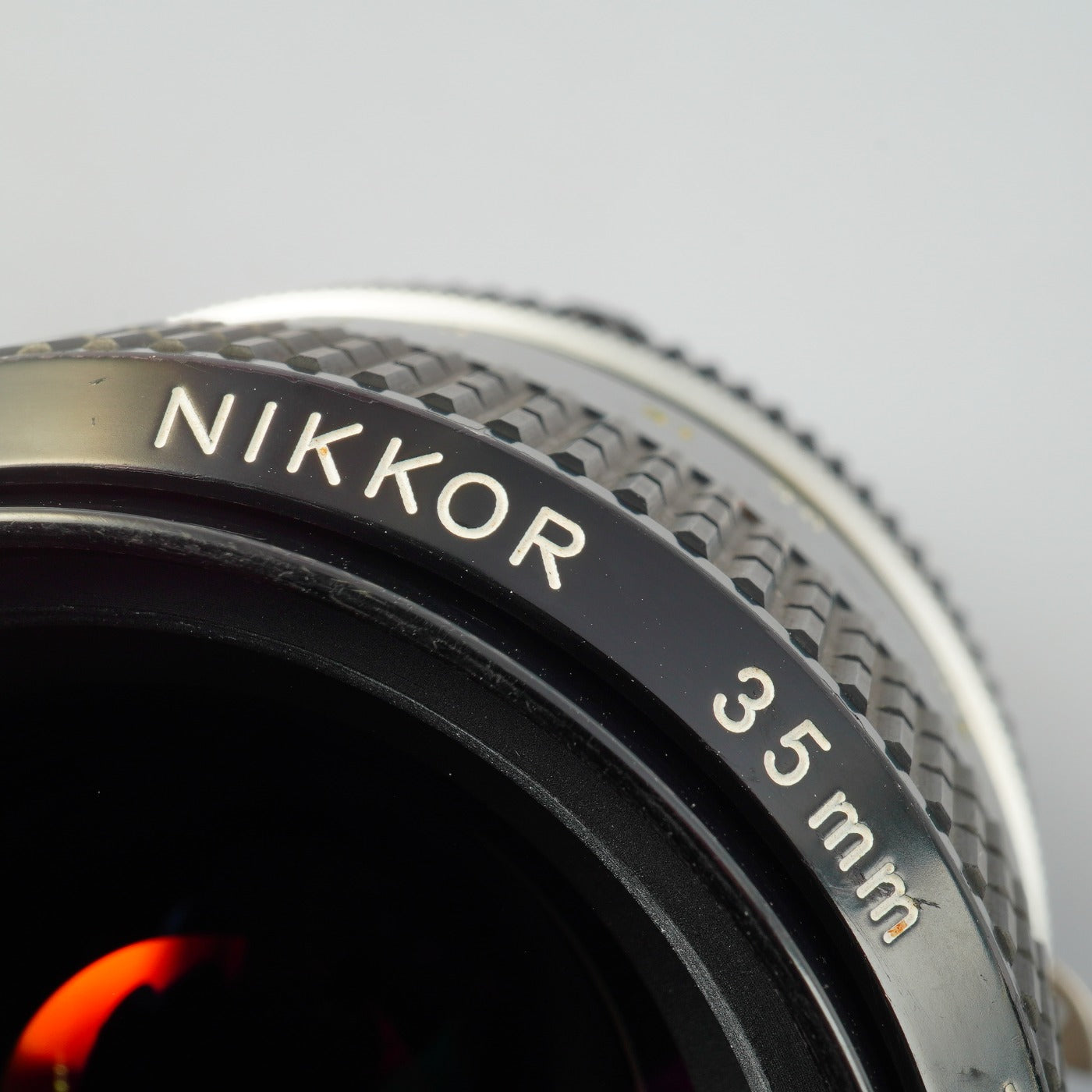 Nikon Ai Nikkor 35mm F/2 単焦点レンズ