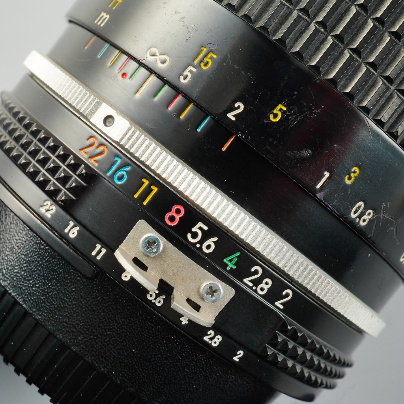 Nikon Ai Nikkor 35mm F/2 単焦点レンズ