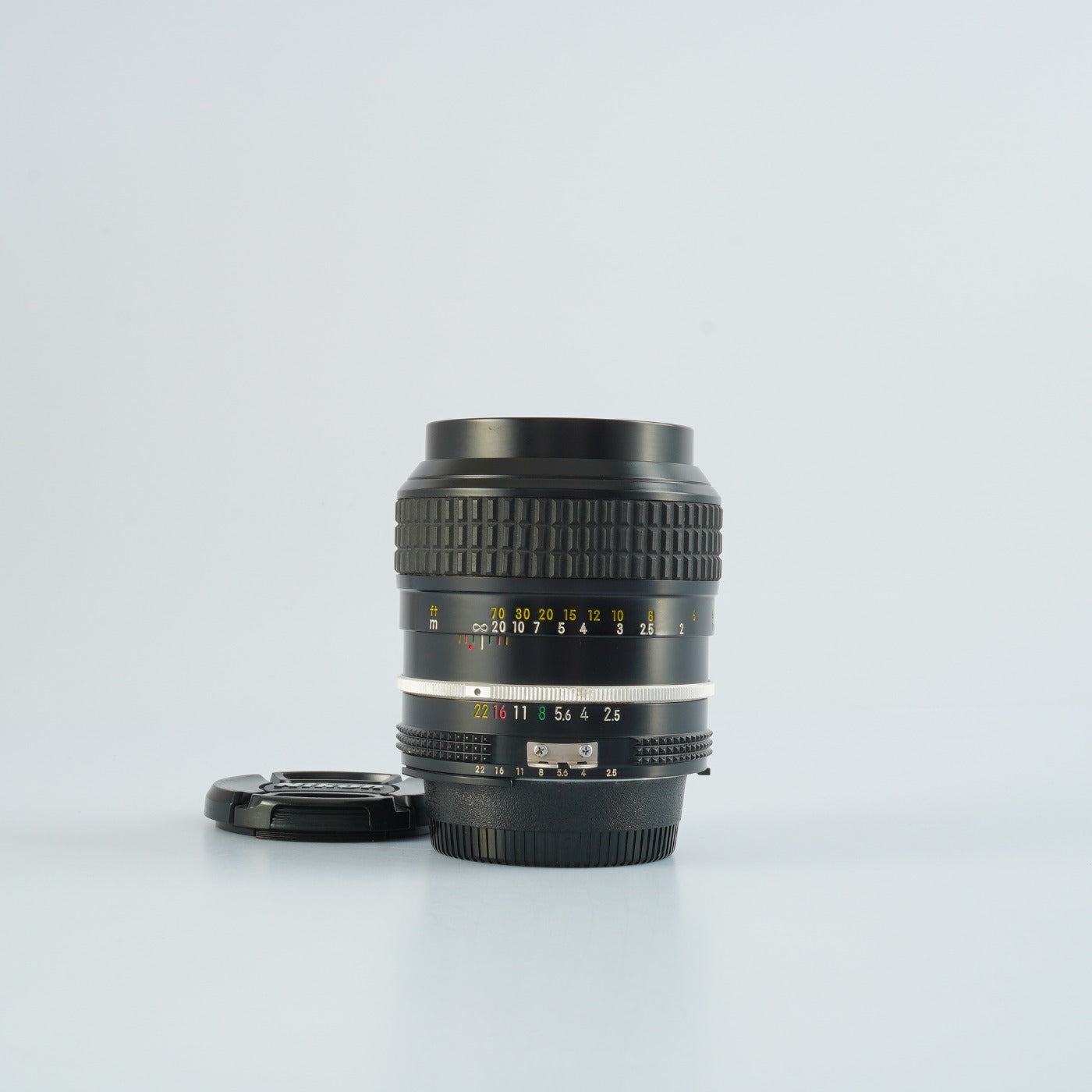 Nikon Ai NIKKOR 105mm F/2.5 単焦点レンズ