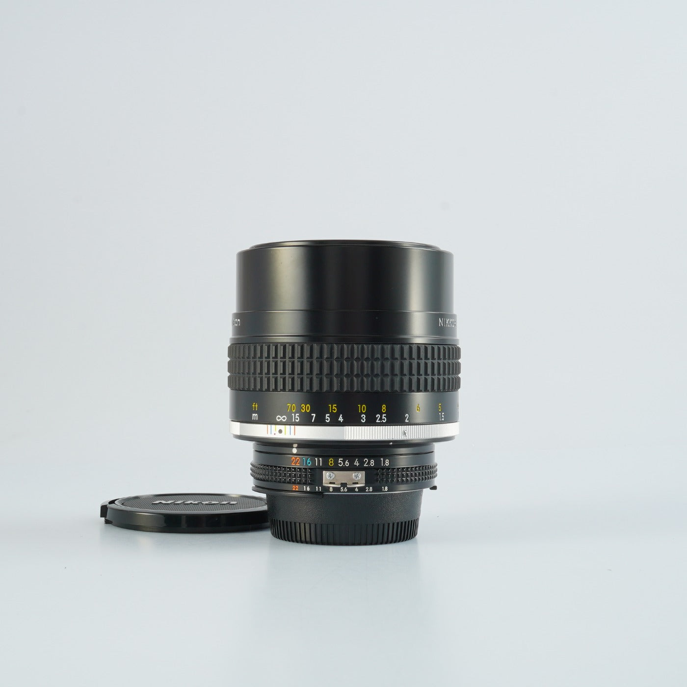 Nikon Ai-S NIKKOR 105mm F/1.8 単焦点レンズ