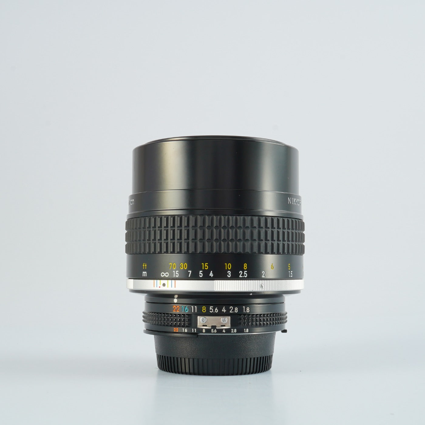 Nikon Ai-S NIKKOR 105mm F/1.8 単焦点レンズ