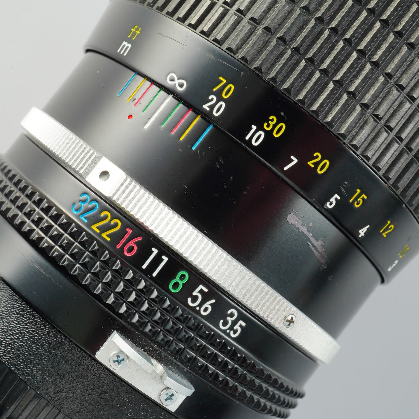 Nikon 非Ai NIKKOR 135mm F/3.5 単焦点レンズ
