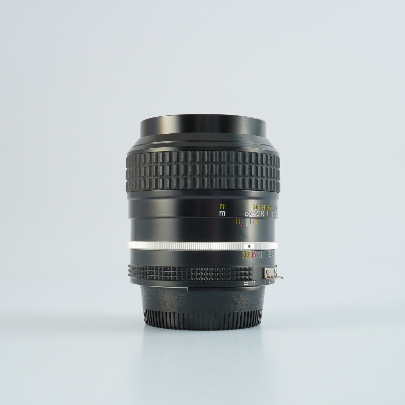 Nikon Ai NIKKOR 105mm F/2.5 単焦点レンズ