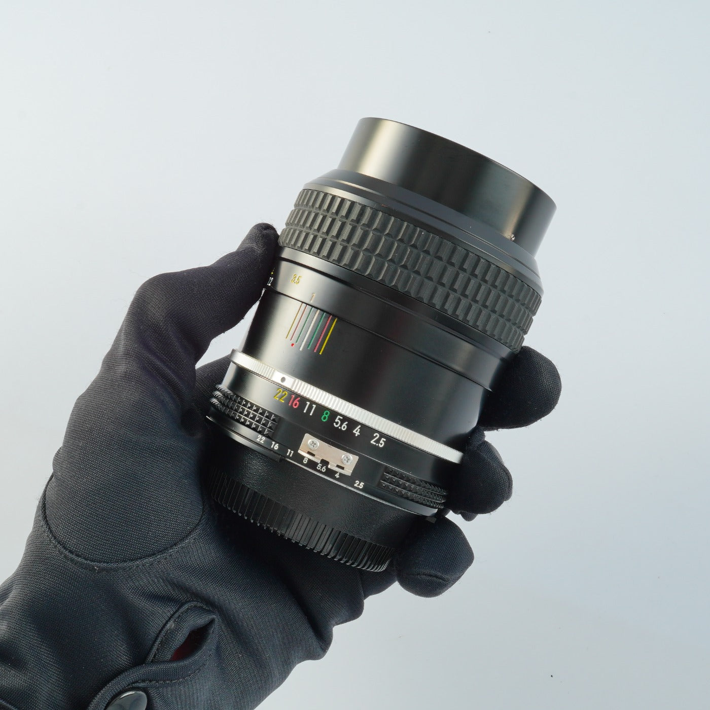 Nikon Ai NIKKOR 105mm F/2.5 単焦点レンズ