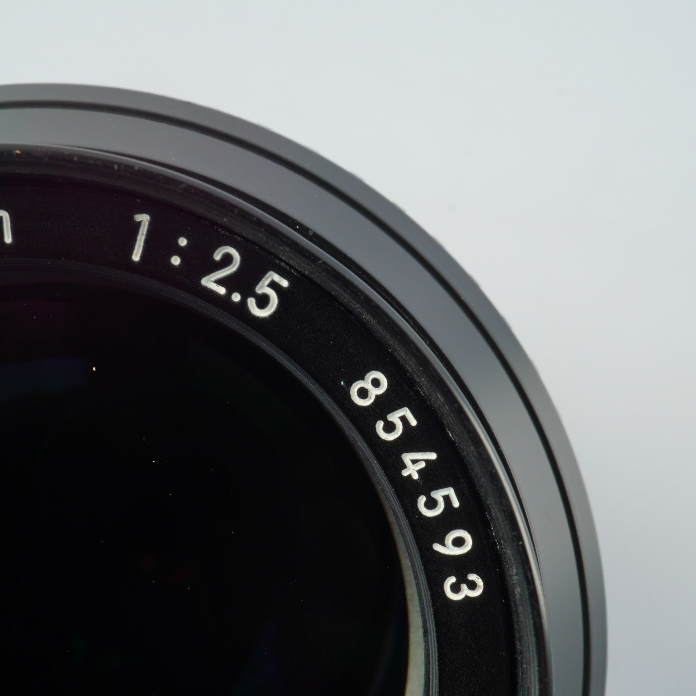 Nikon Ai NIKKOR 105mm F/2.5 単焦点レンズ