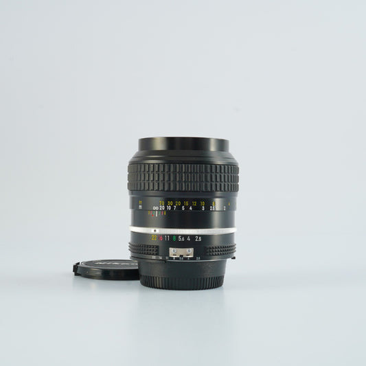 Nikon Ai NIKKOR 105mm F/2.5 単焦点レンズ