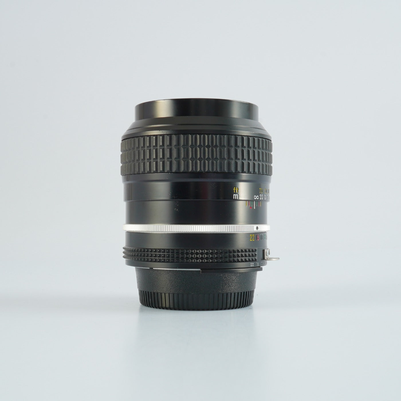 Nikon Ai NIKKOR 105mm F/2.5 単焦点レンズ