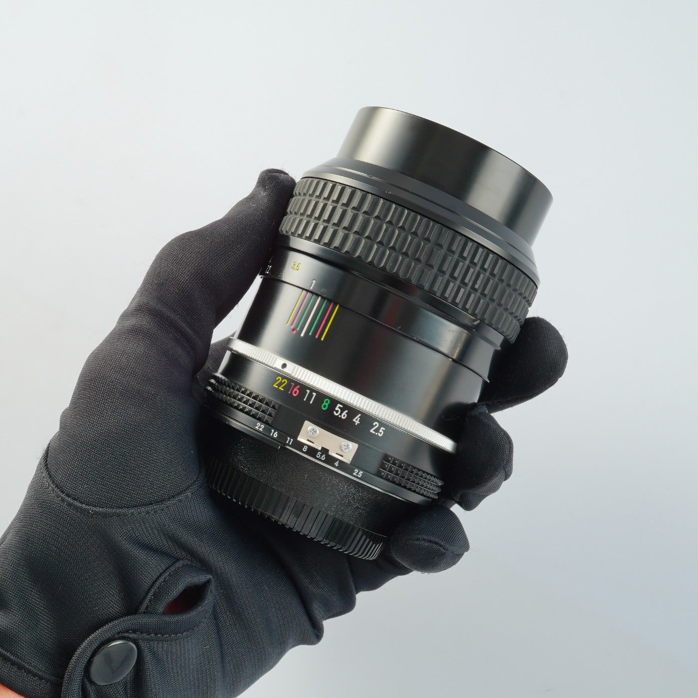 Nikon Ai NIKKOR 105mm F/2.5 単焦点レンズ