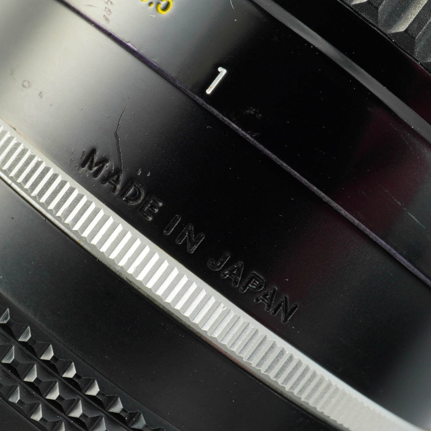 Nikon Ai NIKKOR 105mm F/2.5 単焦点レンズ
