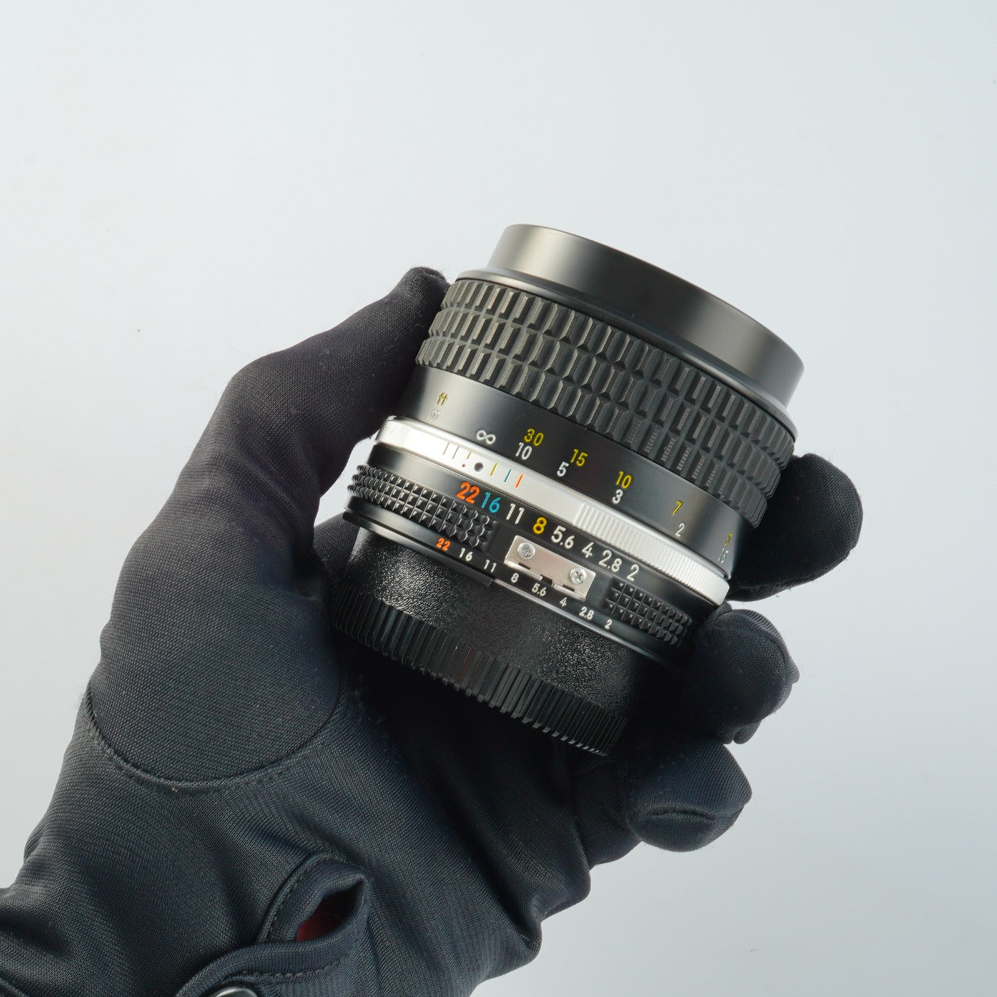 Nikon Ai-S NIKKOR 85mm F/2 単焦点レンズ