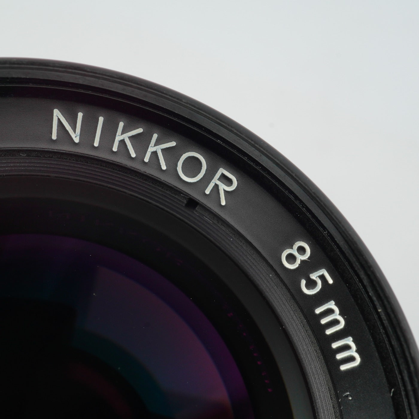Nikon Ai-S NIKKOR 85mm F/2 単焦点レンズ