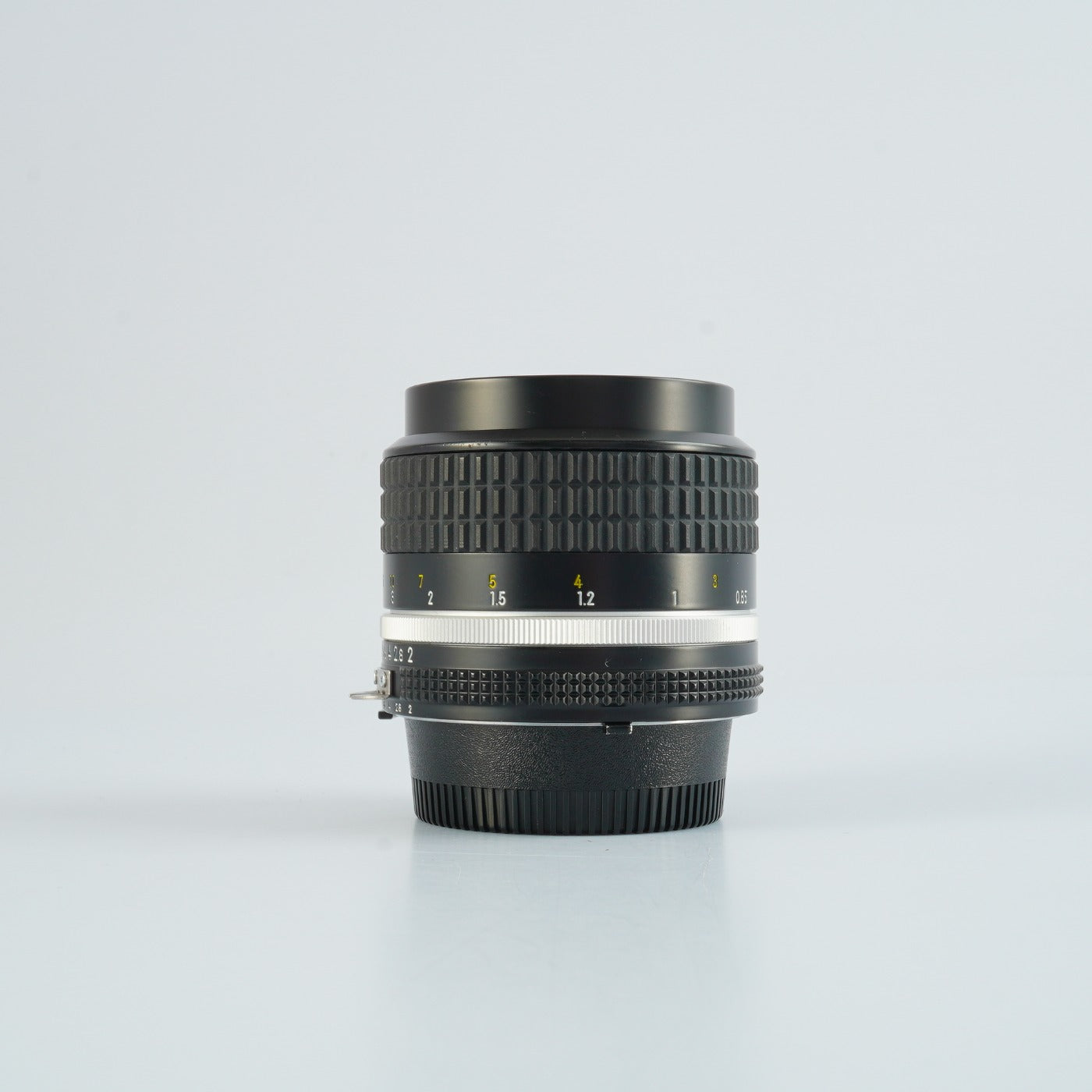 Nikon Ai-S NIKKOR 85mm F/2 単焦点レンズ