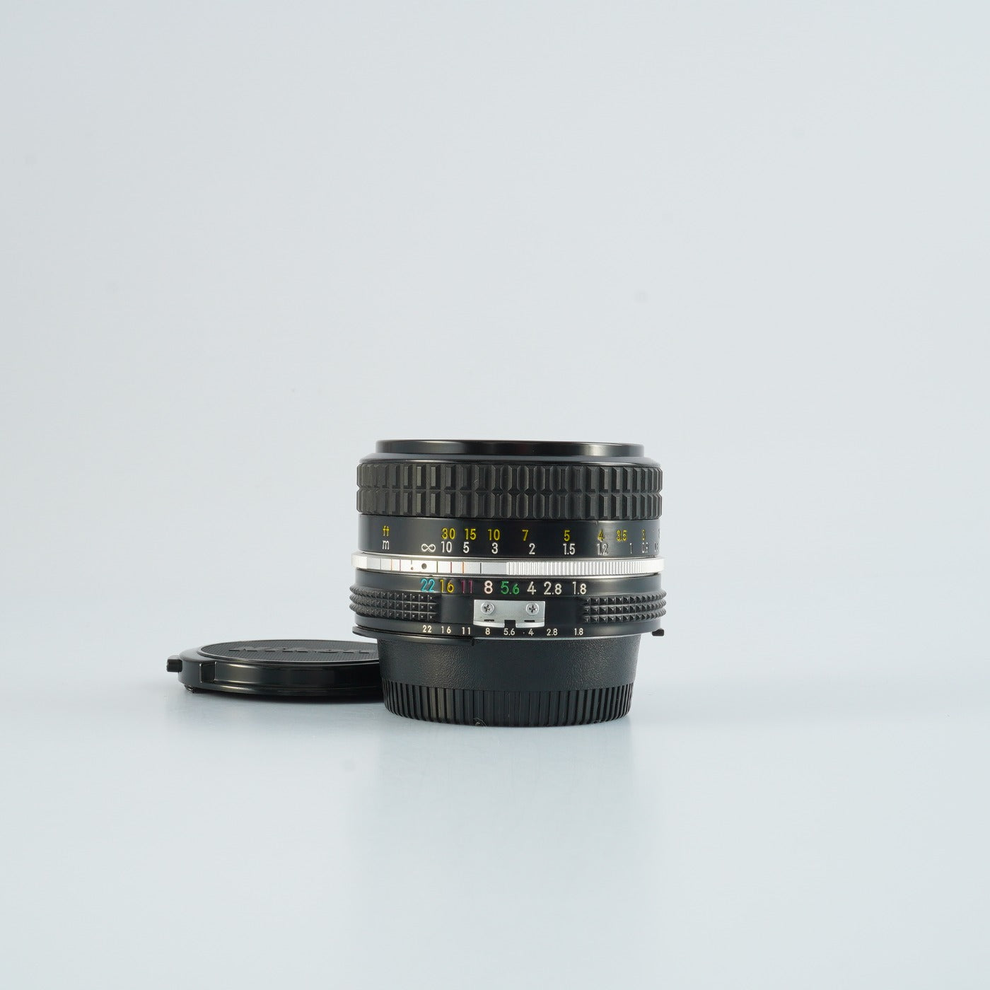 Nikon Ai Nikkor 50mm F/1.8 単焦点レンズ