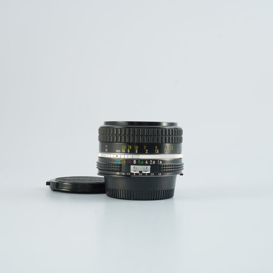 Nikon Ai Nikkor 50mm F/1.8 単焦点レンズ
