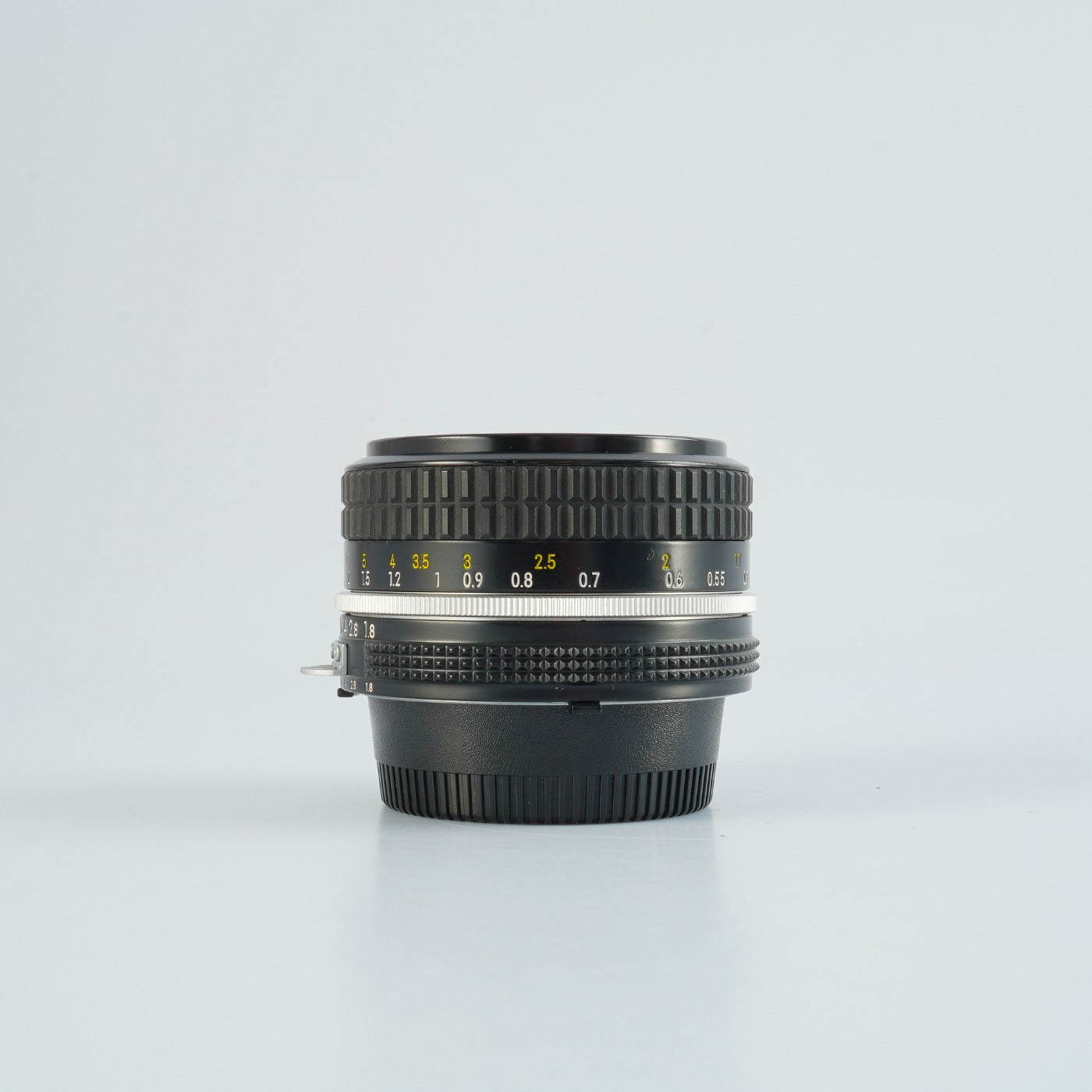 Nikon Ai Nikkor 50mm F/1.8 単焦点レンズ